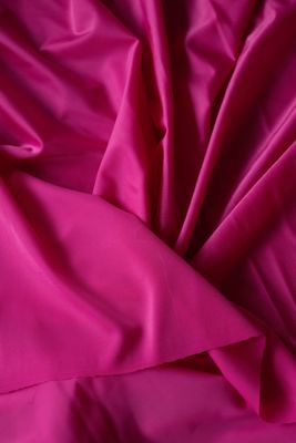 Fuchsia Satin Stretch Microfiber 150 cm 131 g/m² Lauma
