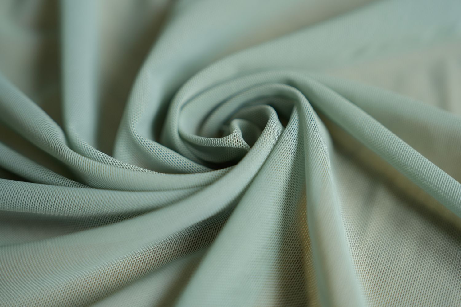 Pigeon Green Stretch Mesh 145 cm 115 g/m² Lauma
