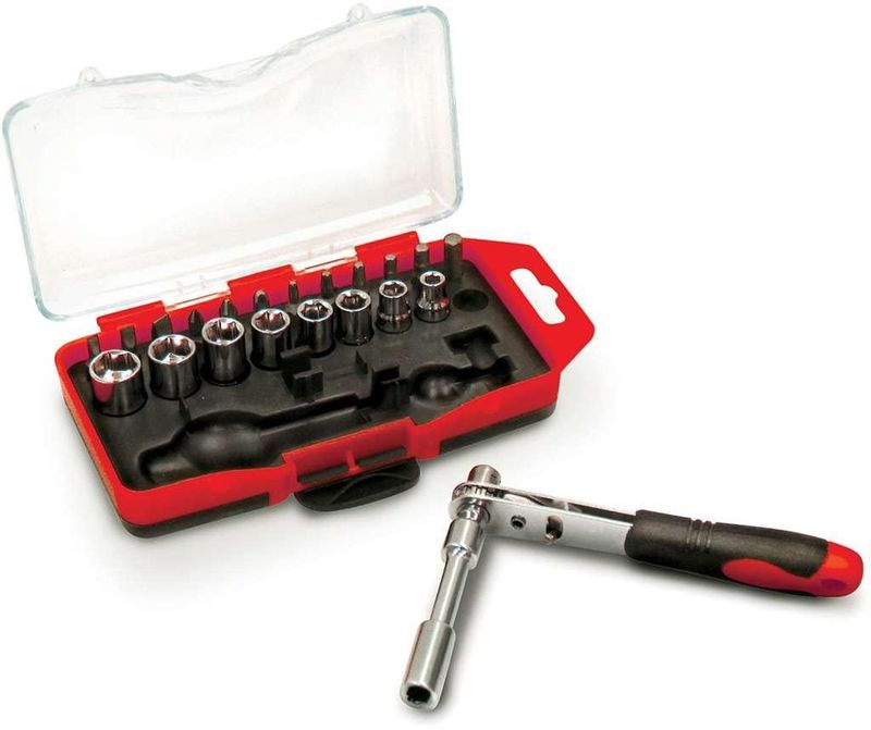 23 Pc Screwdriver Bit and Socket Set