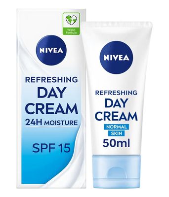 Nivea Refreshing Day Cream SPF15 50ml