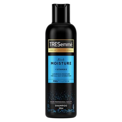 TRESemmé Rich Moisture Shampoo 300ml
