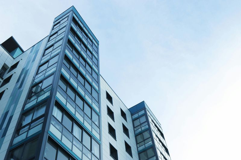 Curso: Contratos de Compraventa y Arrendamiento en el Sector Inmobiliario