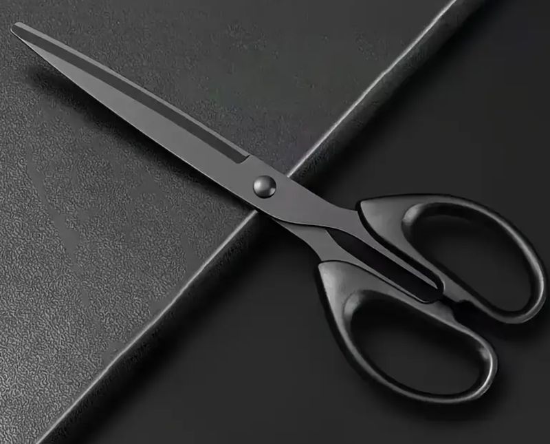 Rust-Resistant Metal Scissors with Anti-Stick Black Blades