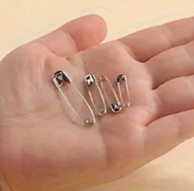 Safety Pins  100pcs- 4 Sizes, Durable Silvery Medium