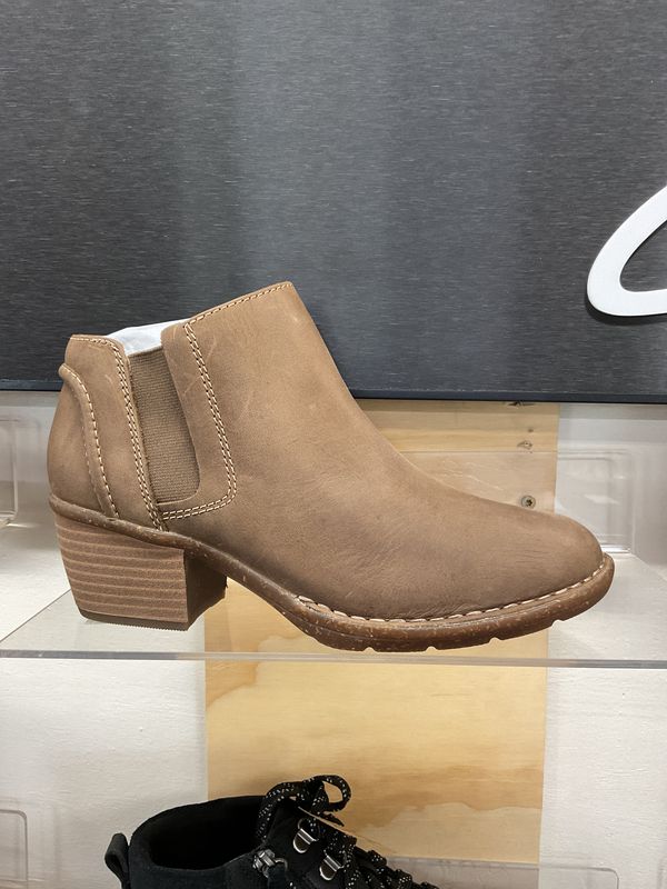 Clarks Kastela Lo Pebble Leather 82950