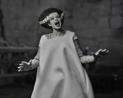 NECA Ultimate Bride of Frankenstein (B&amp;W) 7-inch Scale Action Figure