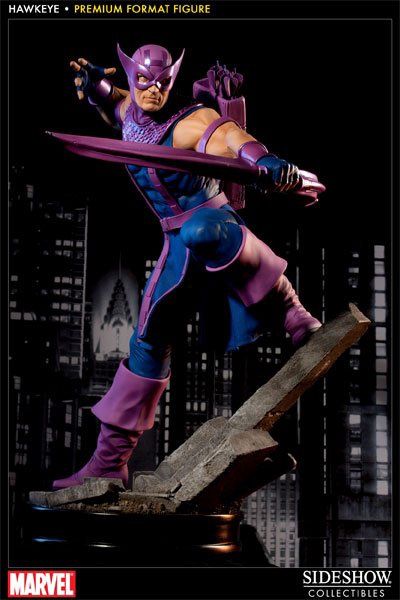 Sideshow Collectibles 1:4 Scale Hawkeye Premium Format Figure
