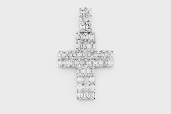 EMERALD CROSS DIAMOND PENDANT 14K SOLID GOLD CROSS 6.00 CTW, Color: White Gold, Diamond: VS