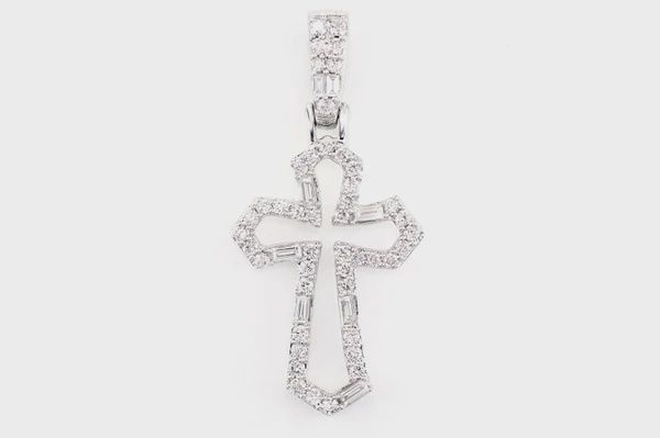 TAPERED OPEN ROUND &amp; BAGUETTE DIAMOND CROSS PENDANT 14K SOLID GOLD 0.38CTW, Color: White Gold, Diamond: VS