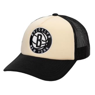 Brooklyn Nets Cream Trucker - Mitchell &amp; Ness