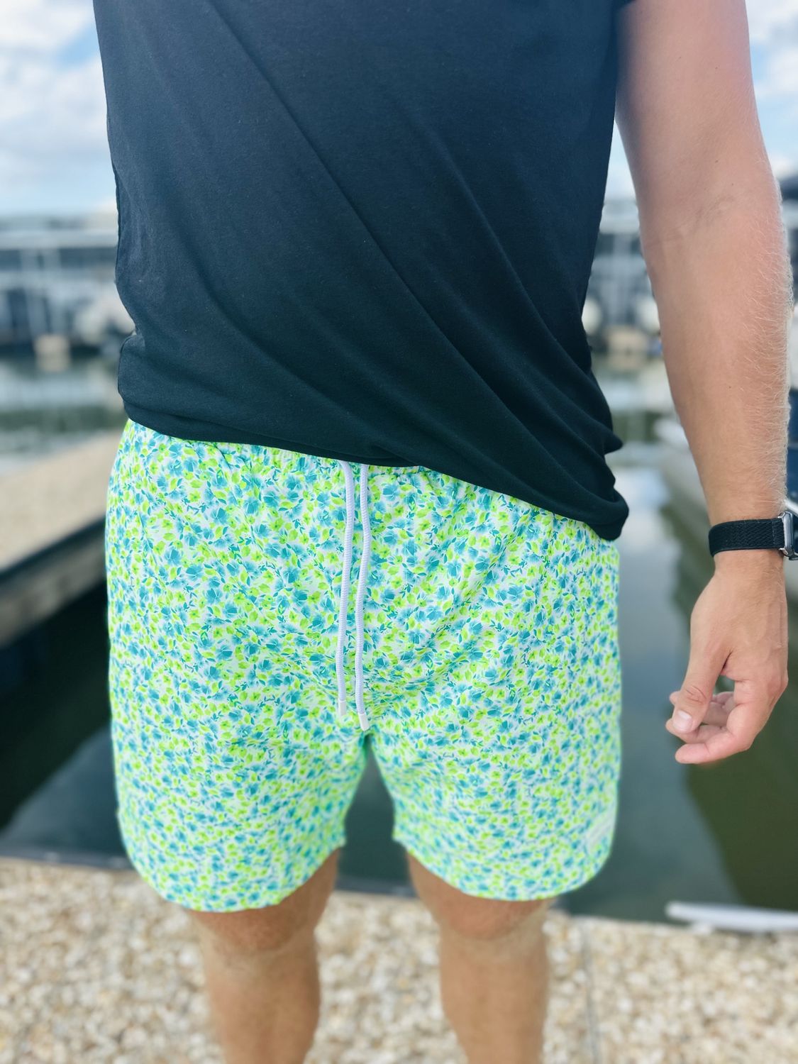 Men&#39;s Swim Trunk, Color: Apple Blossom, Size: M