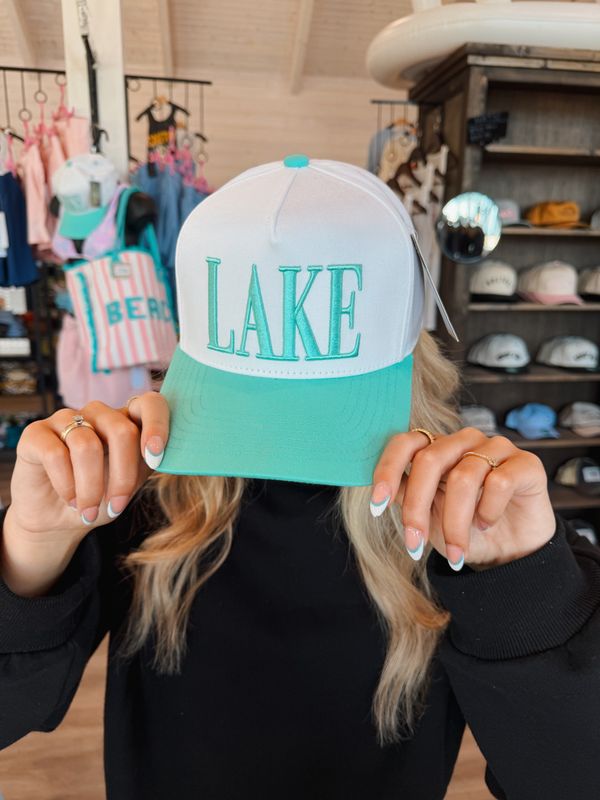 C.C LAKE Letter Embroidered Two Tone Trucker Hat: Mint/White