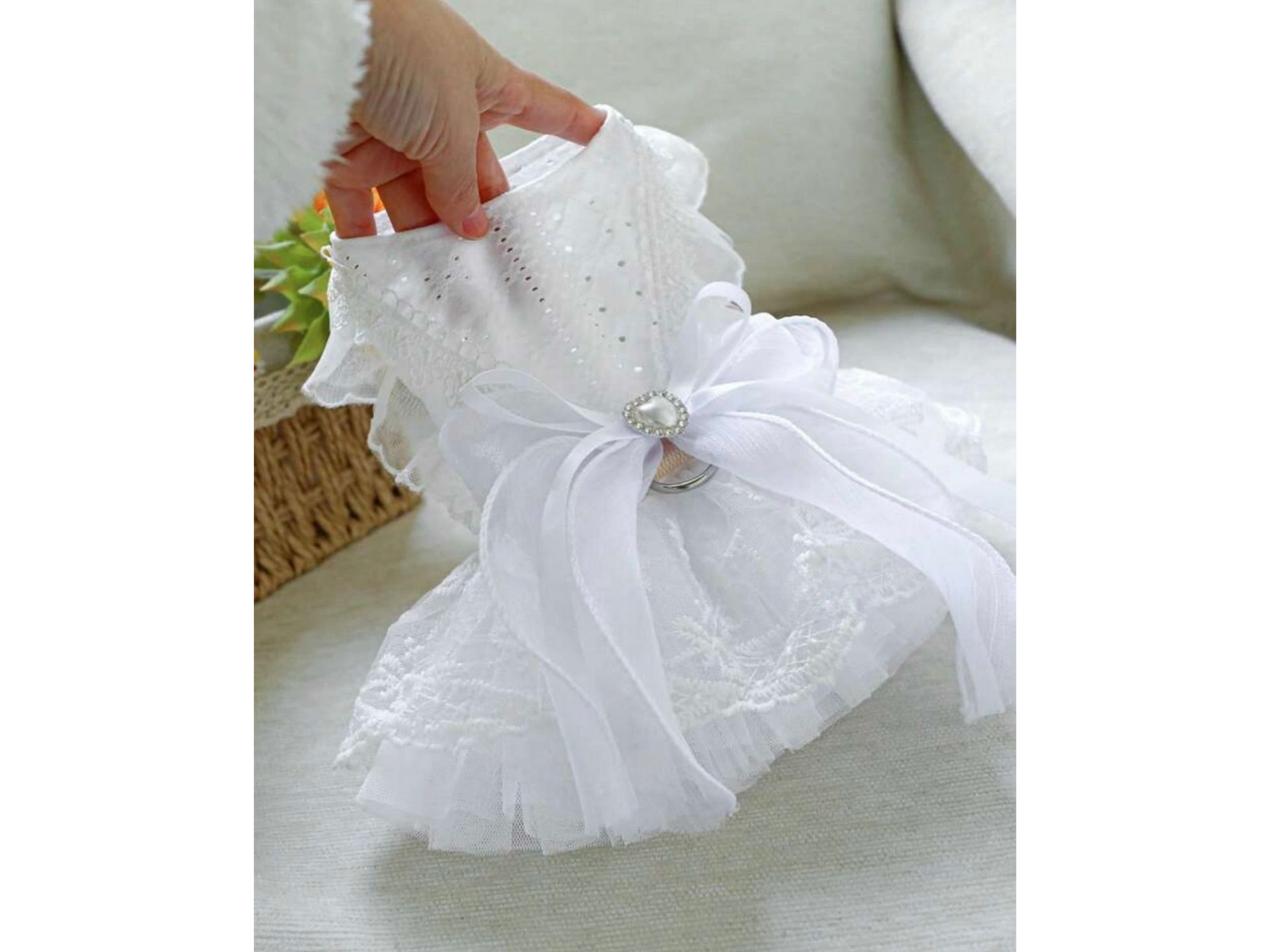 White lace dress with pink bow