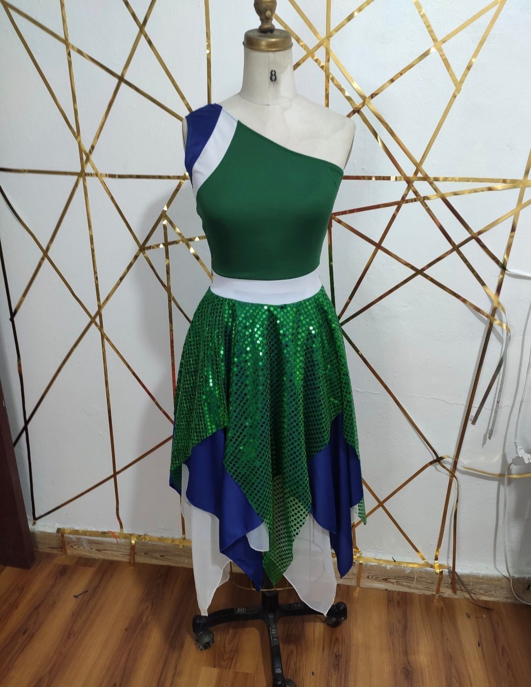 Ephod Your grace, with shine on belt/shoulder