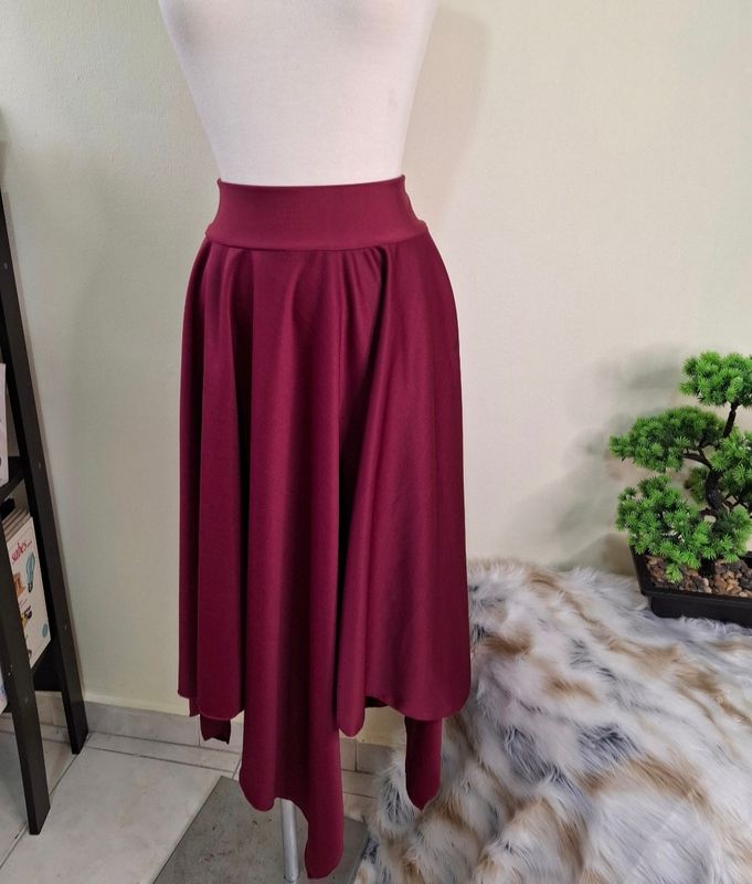 Basic skirt, one layer.