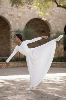 White dress-type bases