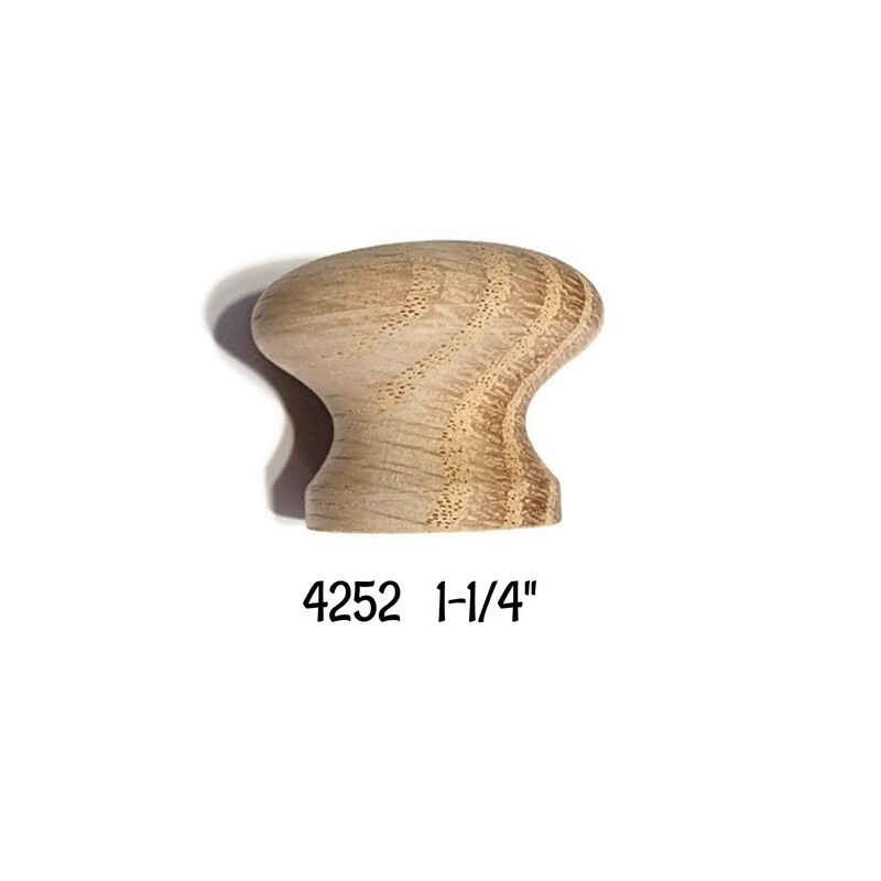 Oak Wood Grain Round Knob - 1 1/4
