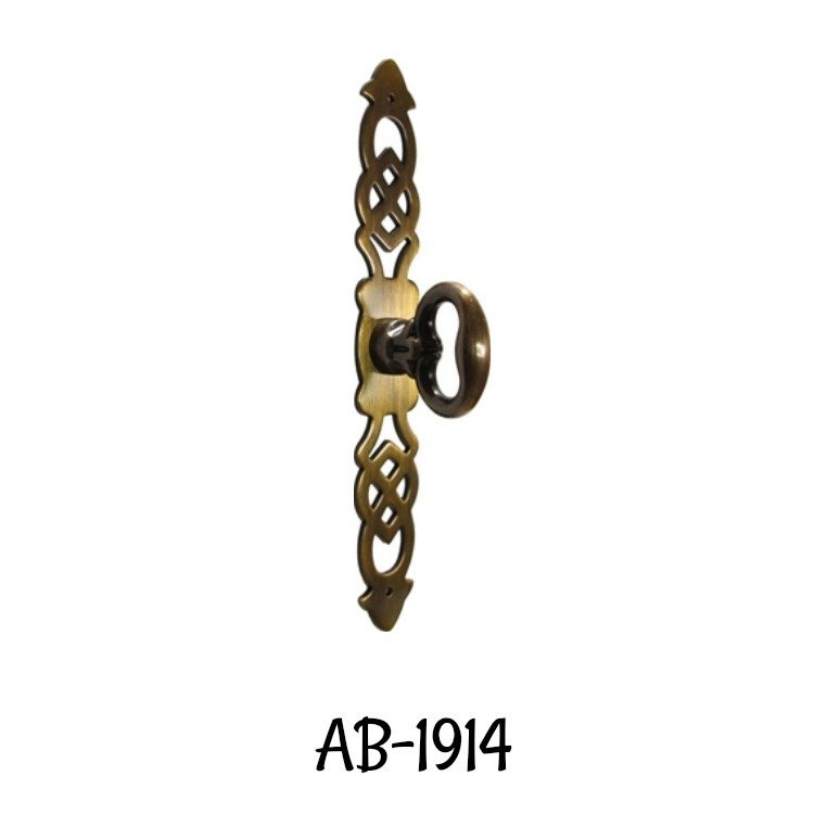 EARLY AMERICAN  CHIPPENDALE Style MOCK KEY WITH BACKPLATE in  Antiqued Brass Finish