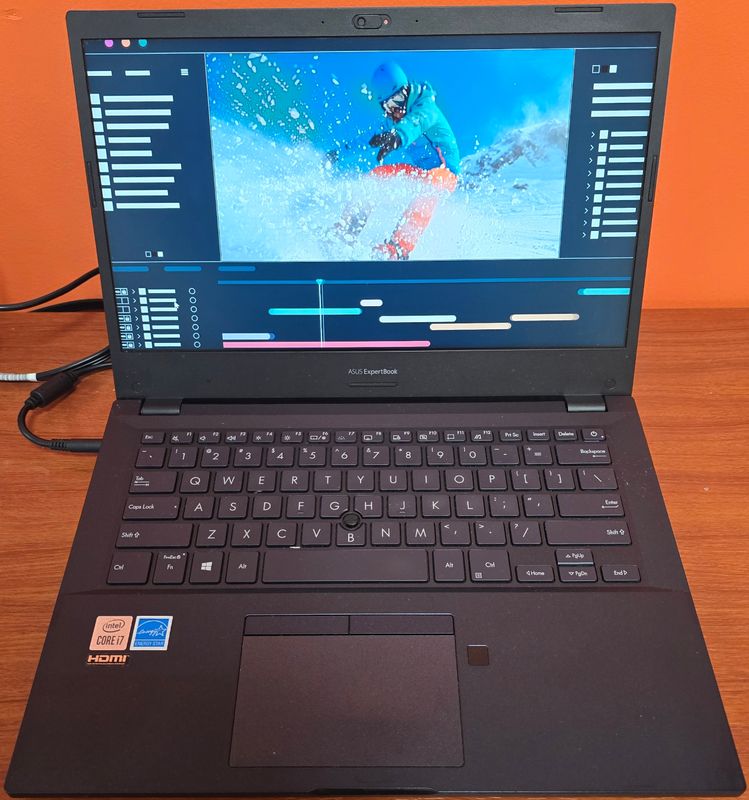 Asus ExpertBook P2451F