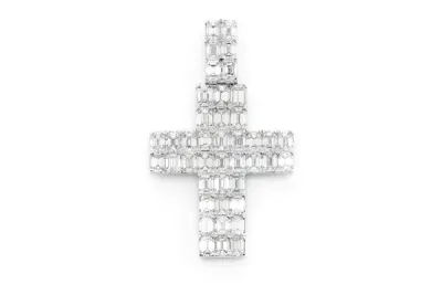 GOLD CROSS PENDANTS &amp; NECKLACES