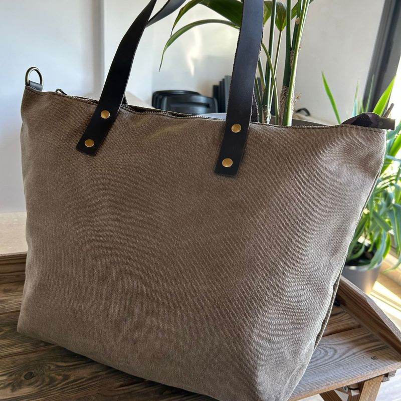 Bolso shopping de lona en taupe