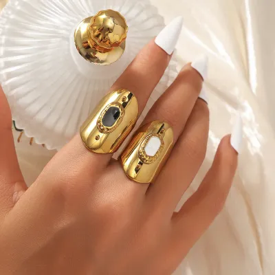 Anillo acero chapado en Oro de 18k lanzadera