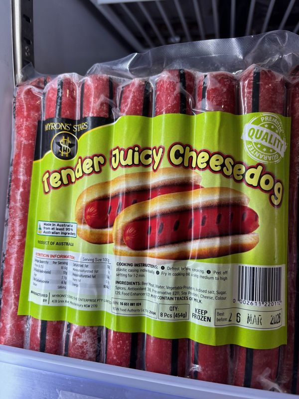 Myrons Stars Tender Juicy Cheesedog 454g