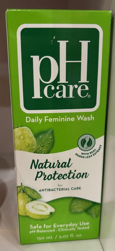 pH Care Feminine Wash NaturalProtection Green150ml