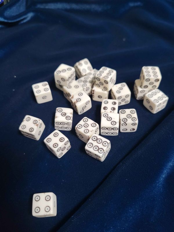 Bone D6