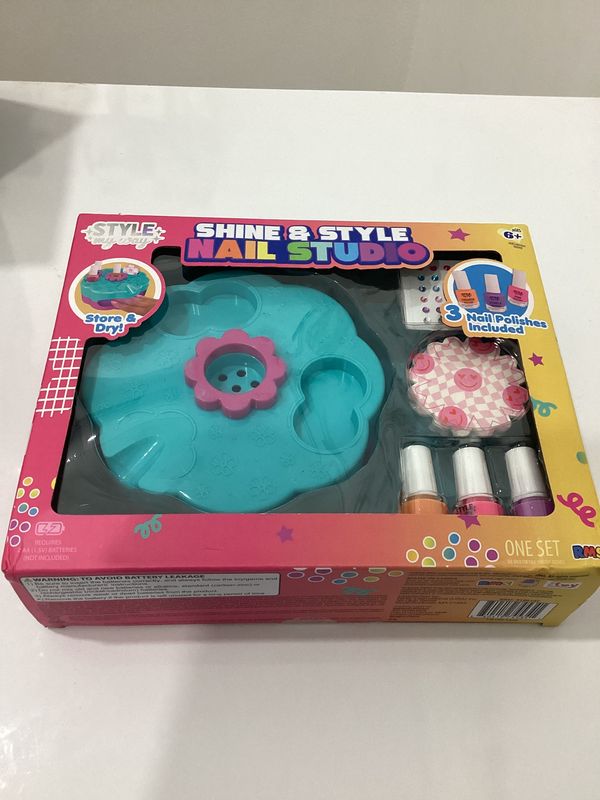 Shine &amp; Style Nail Studio