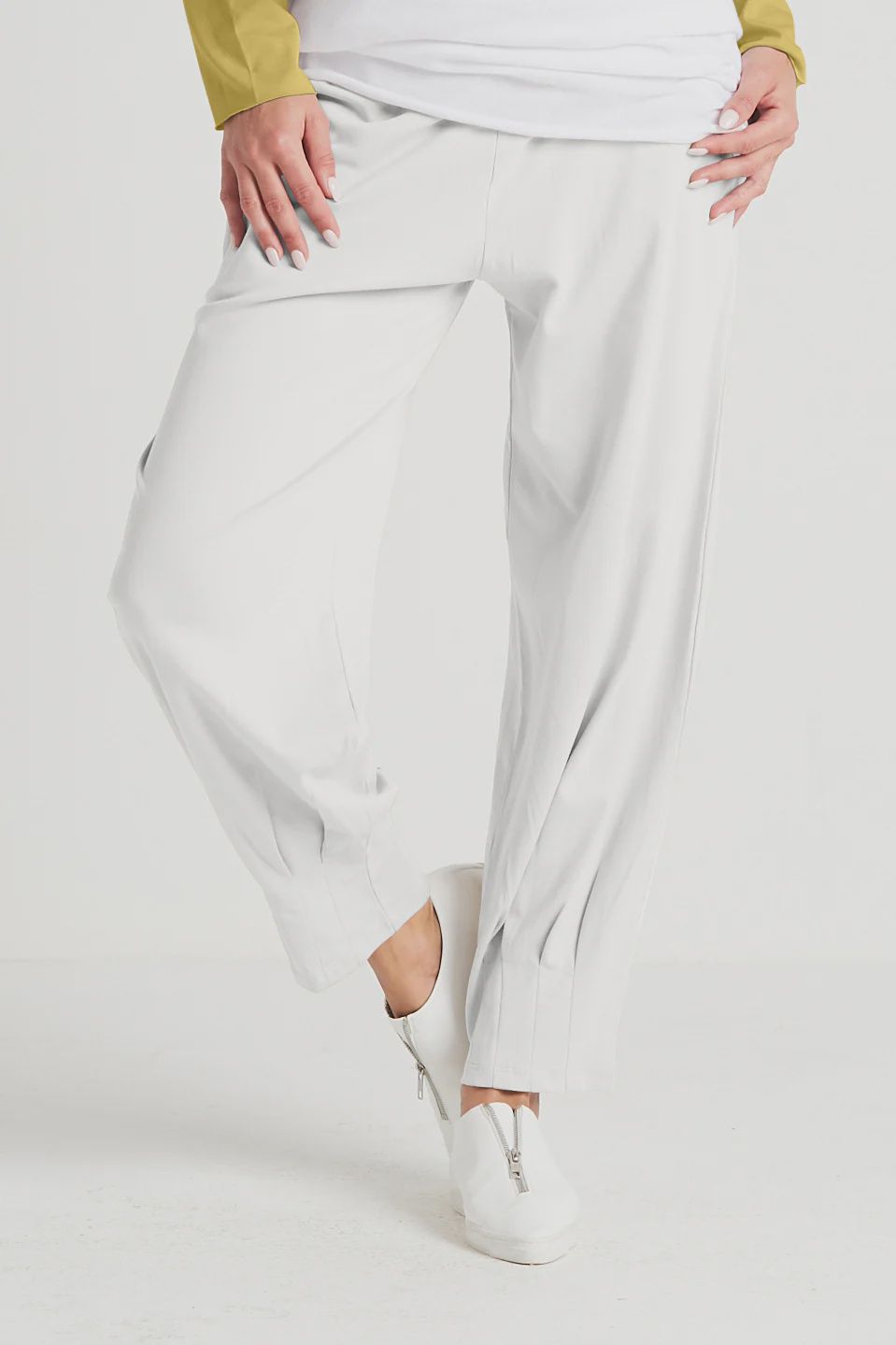 Pinched Pleat Pant