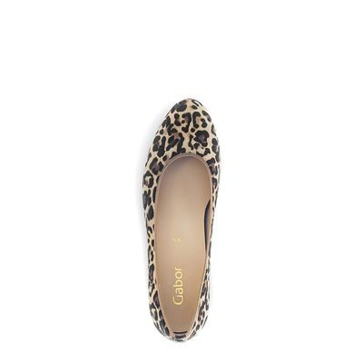Low Heel Pump