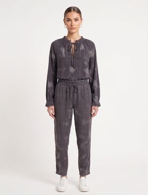 Ruffle Waist Utility Pant