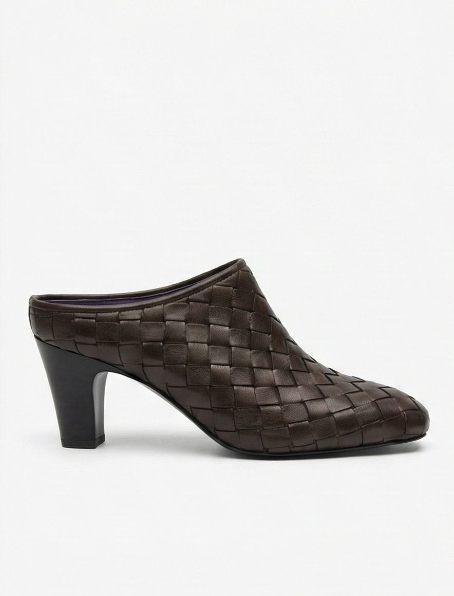 Corinne Mule