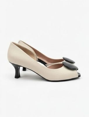 Circle Peep Toe Shoe