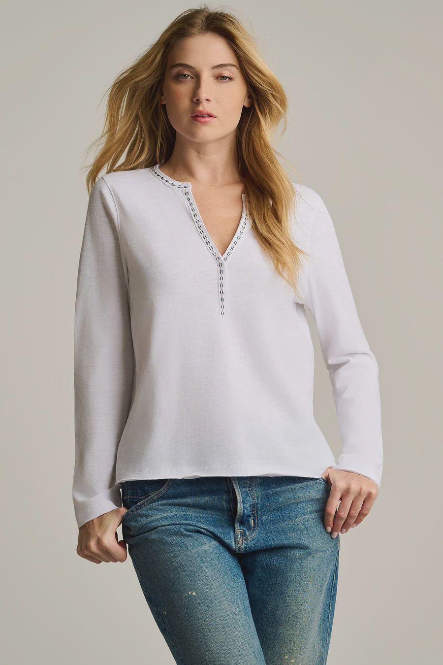 Snappy Stitch T-Sirt
