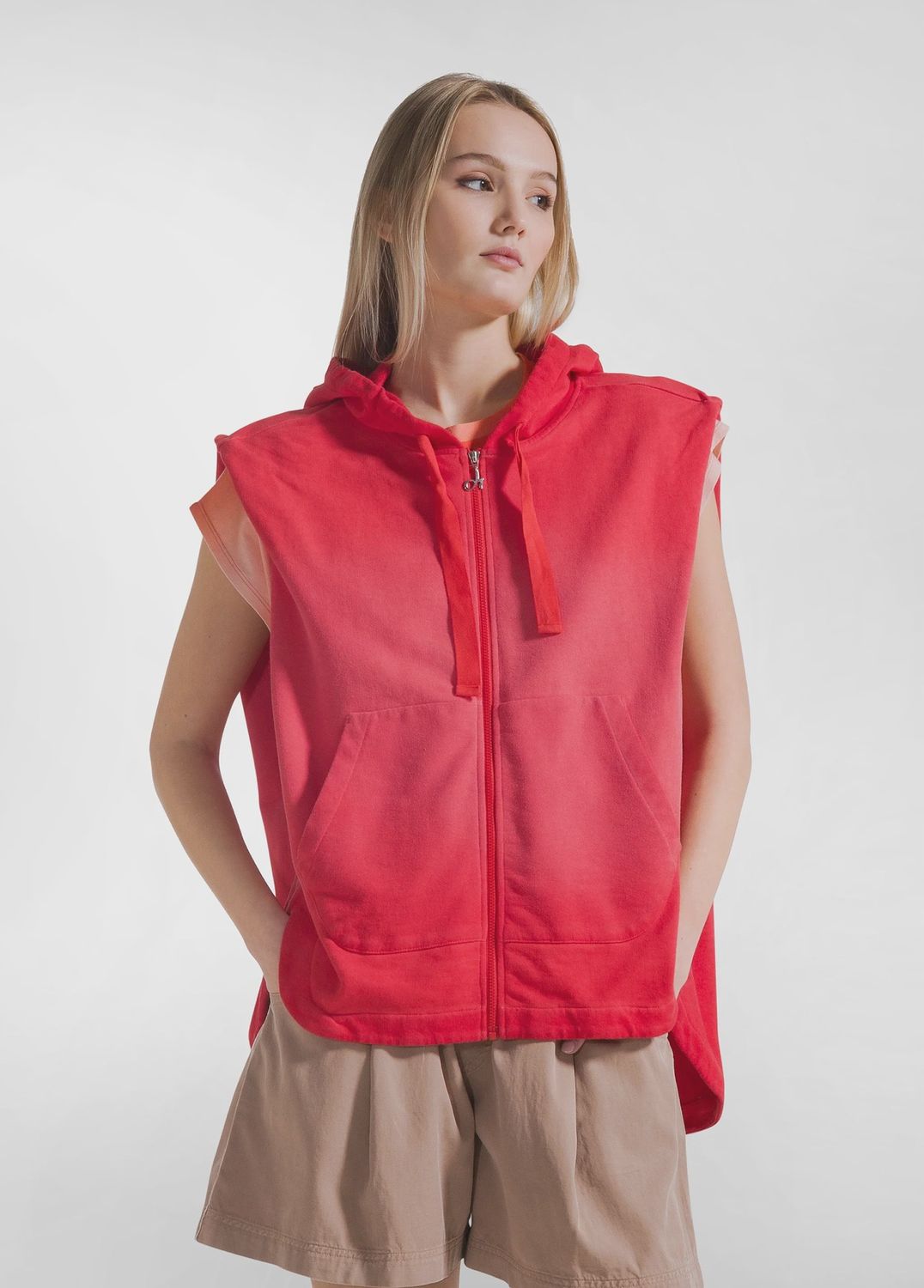 Sleeveless Sweatshirt With Zip And Faded Effect
