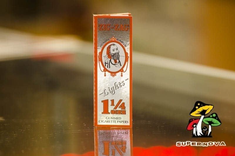 Zig-Zag Rolling Papers