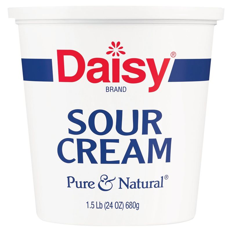 Daisy Pure &amp; Natural Sour Cream, 1.5 lb