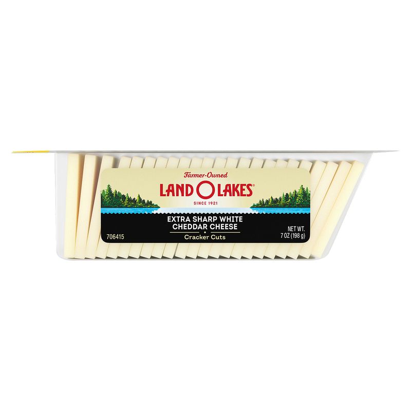 Land O Lakes Cracker Cuts Extra Sharp White Cheddar Cheese, 7 oz