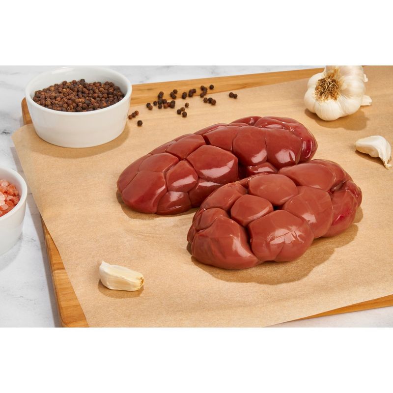 Fresh Veal Kidneys, Average Weight 1 lb Pack