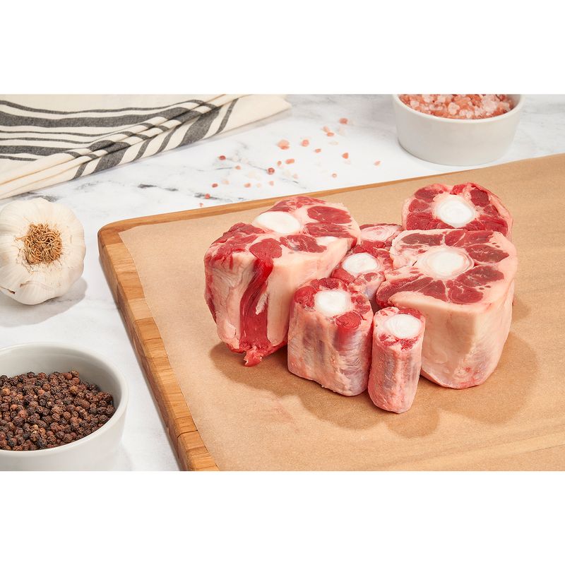 Fresh Beef Oxtails, Average Weight 1 lb Pack