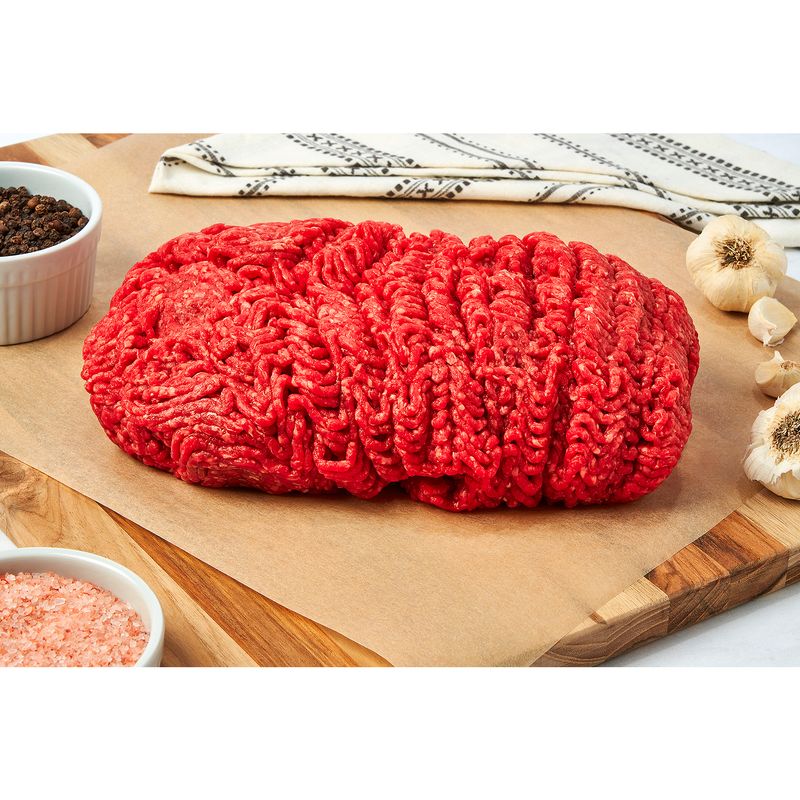 Freshly Ground Beef 93% Lean / 7% Fat, Family Pack, Average Weight 3 lb Pack