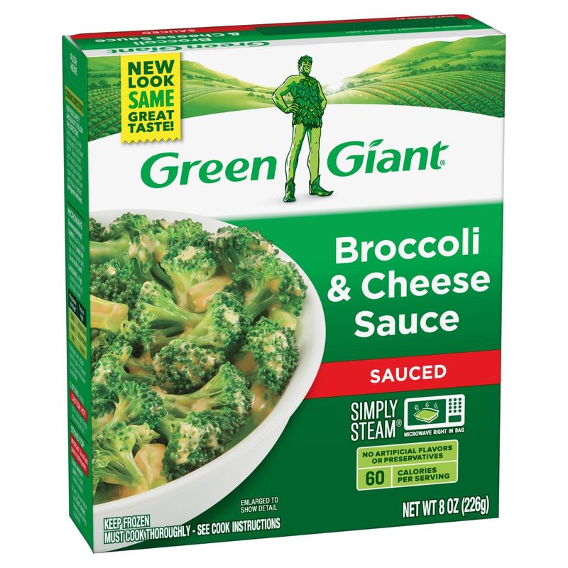 Green Giant Simply Steam Broccoli &amp; Cheese Sauced Veggies, 8 oz