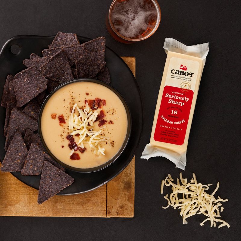 Cabot Seriously Sharp Cheddar Cheese, 8 oz
