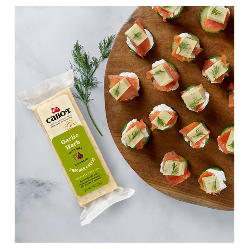 Cabot Garlic Herb Cheddar Cheese, 8 oz