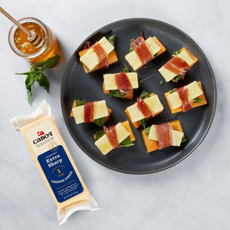 Cabot Extra Sharp Cheddar Cheese, 8 oz