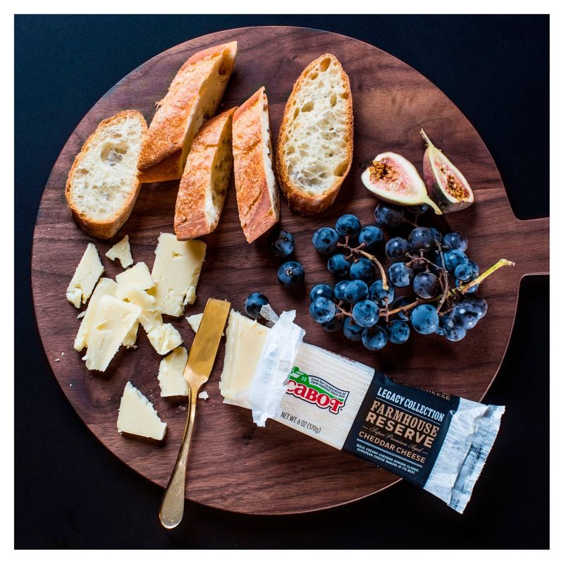 Cabot Creamery Farmhouse Reserve Cheddar Cheese, 6 oz