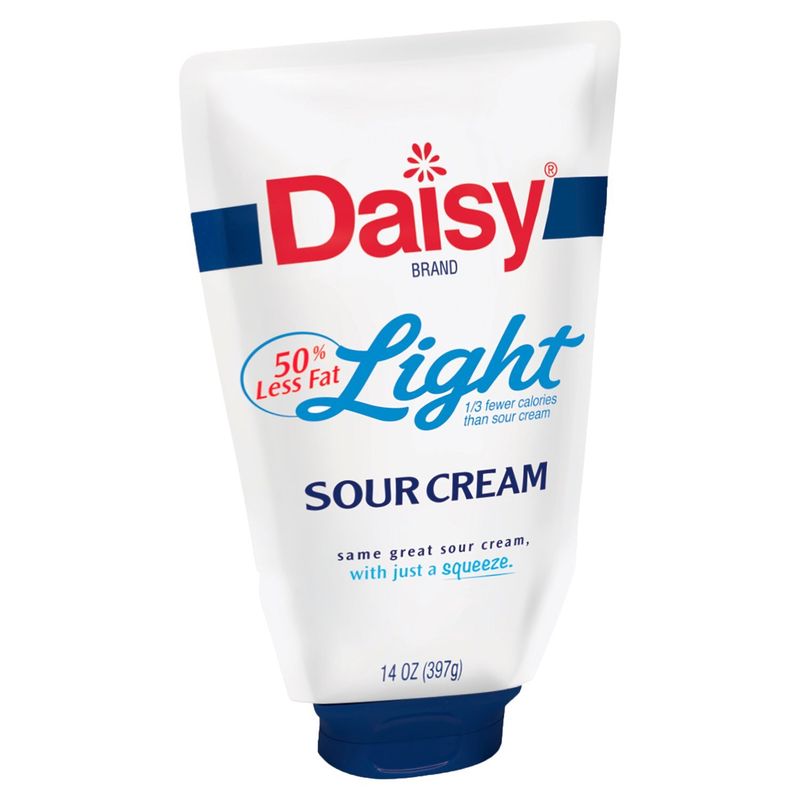 Daisy Light Sour Cream, 14 oz