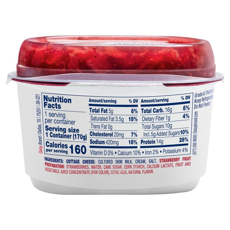 Daisy Cottage Cheese with Strawberries, 6 oz